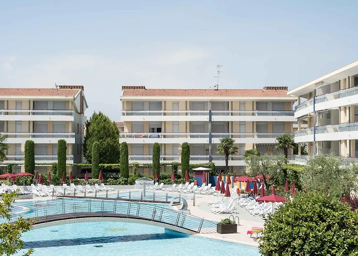 Апартаменти In 53433 *